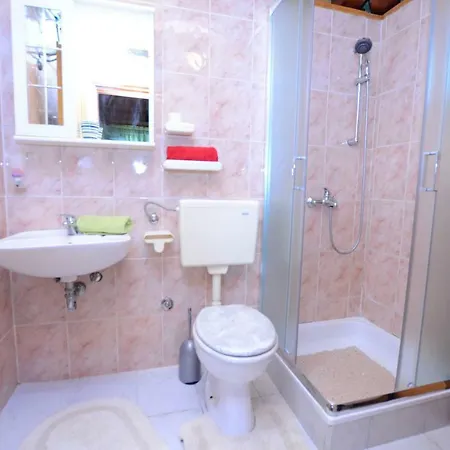 Apartment Amedea *